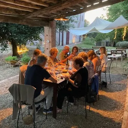 By Interhome Ghizzano