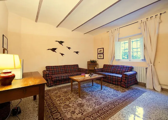 By Interhome בית נופש Ghizzano